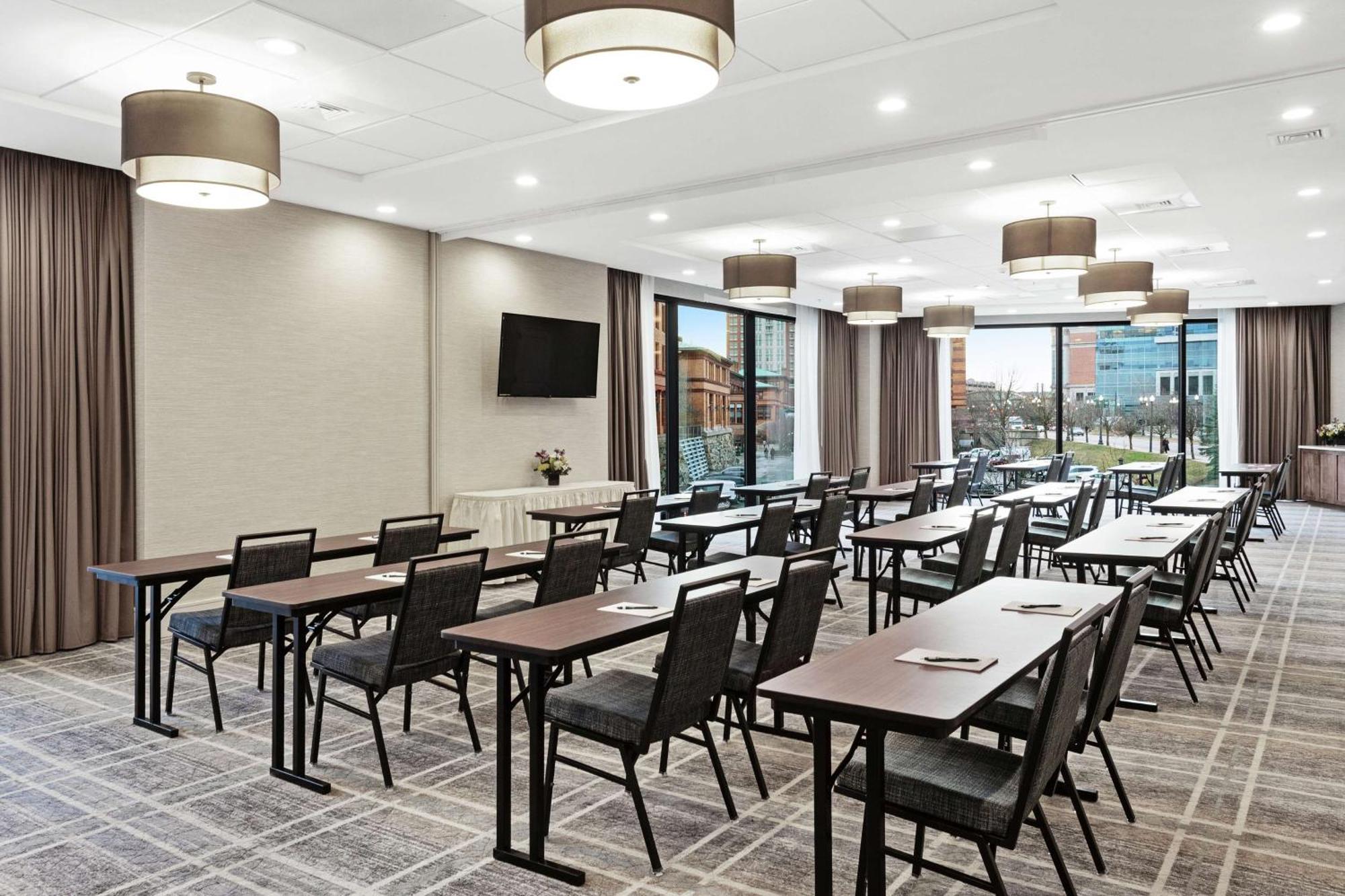 โฮมวูด สวีท บาย ฮิลตัน โพรวิเดนซ์ ดาวน์ทาวน์ Hotel ภายนอก รูปภาพ